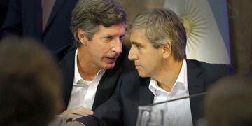 Santiago Bausili, presidente del BCRA, y Luis Caputo, ministro de Economía. (Archivo/Gentileza La Nación).