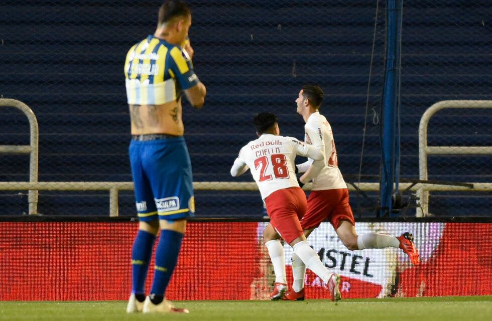 En un partidazo, Rosario Central cayó 4-3 ante Bragantino en el partido de ida de la Copa Sudamericana