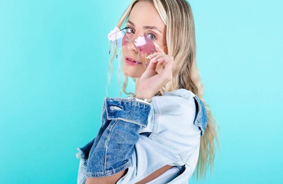 Quién es Indi C, la nueva sensación argentina que conquista México con su atípica mezcla musical