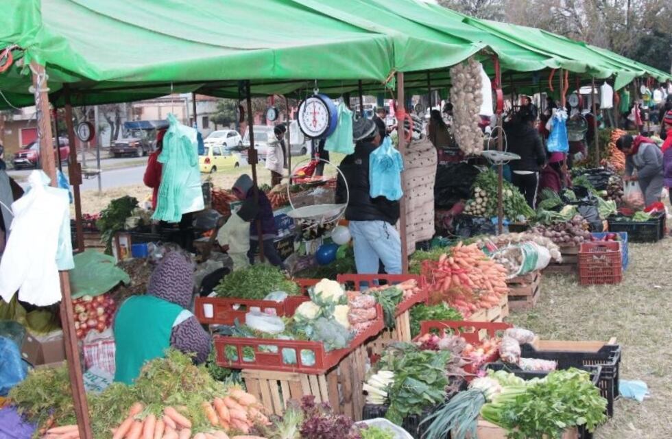 El municipio avala catorce ferias en diferentes barrios de la ciudad