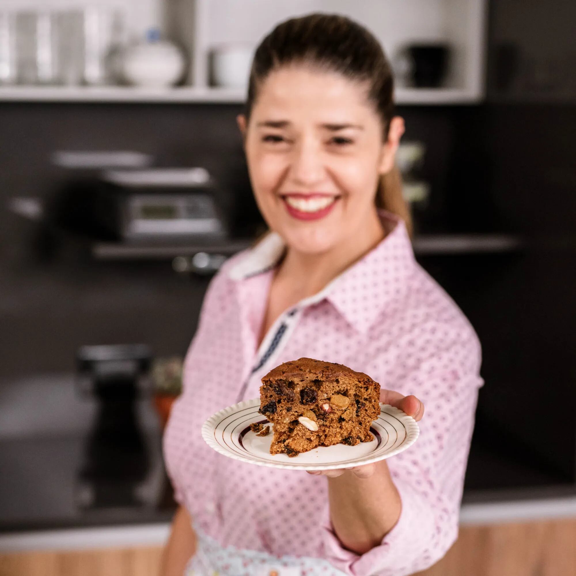 La cocinera mostró la forma más fácil de prepararla.