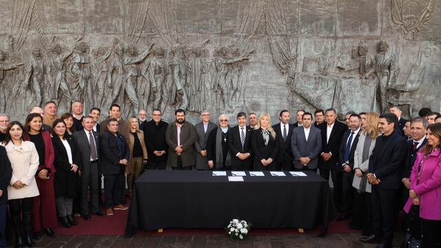 Un acto en la Casa Histórica con participación de dirigentes políticos de la provincia