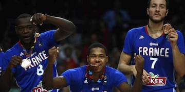 Francia le ganó a Estados Unidos en el Básquet olímpico y le sacó su invicto de 25 partidos