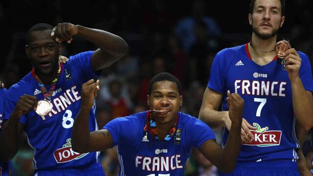 Francia le ganó a Estados Unidos en el Básquet olímpico y le sacó su invicto de 25 partidos