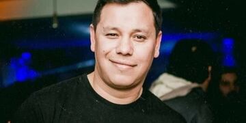 Él es Jair Ibáñez, el propietario del bar caucetero que fue detenido por presunto abuso sexual.