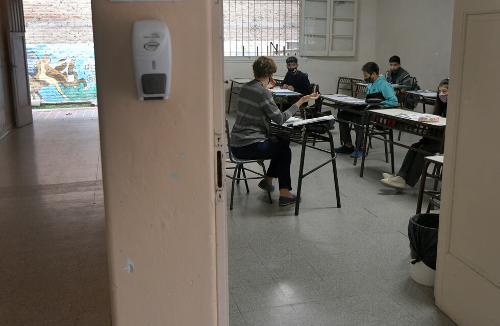 “No hay nungún tipo de dudas” sobre la continuidad de las clases presenciales en Corrientes