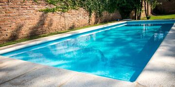 Una niña murió ahogada tras caer dentro de la pileta de su casa en Córdoba.