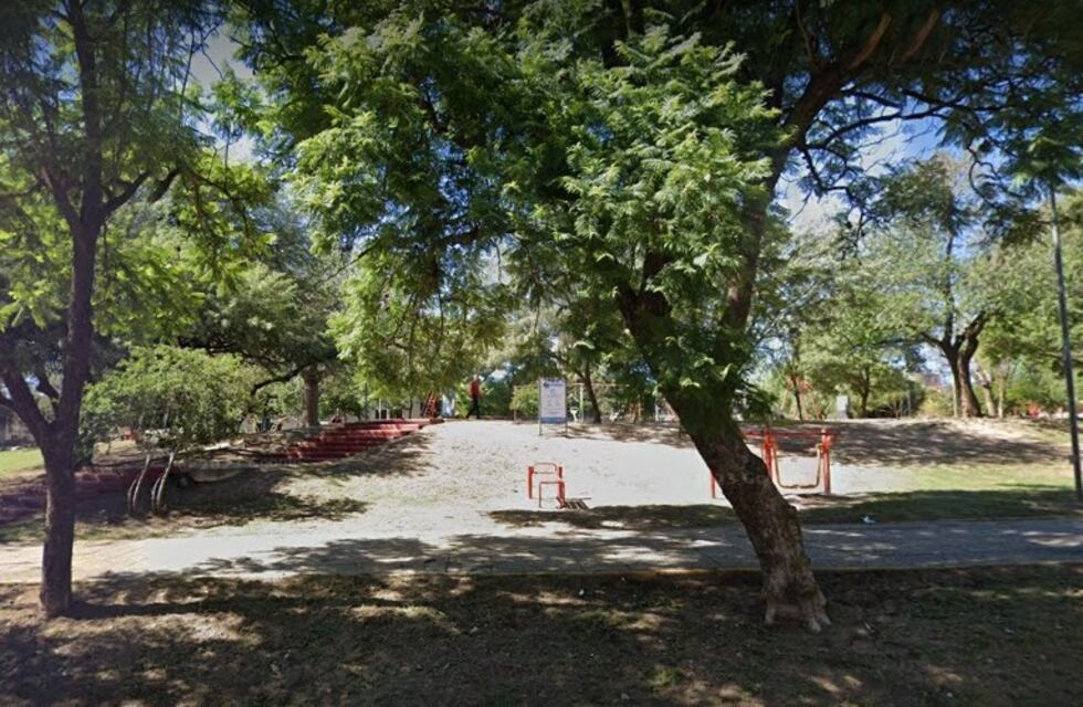 Espeluznante: encontraron perros muertos y restos de rituales en una plaza de Córdoba