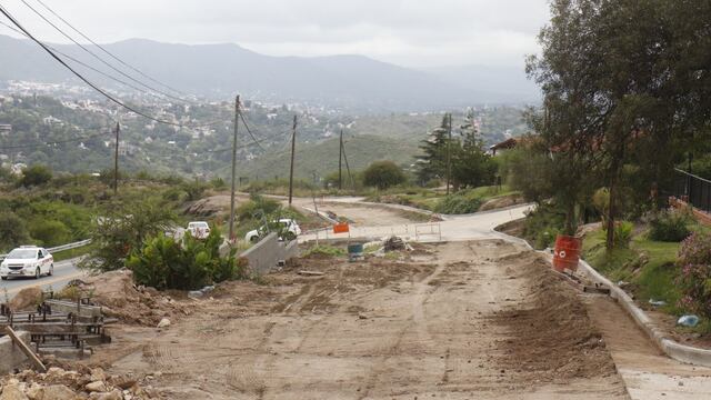 Villa del Lago. Avanza la obra Colectora Ruta 38.