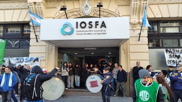 ATE presentó un amparo colectivo ante incumplimientos de IOSFA