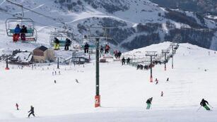 Qué es y cómo se transmite el Norovirus, que afectó a 180 estudiantes en Bariloche.