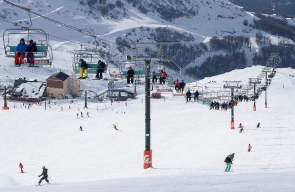 Coronavirus: aislaron a otro grupo de egresados de Entre Ríos en Bariloche