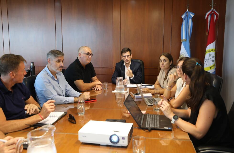 Avanza el recambio de veredas en el Bv. Santa Fe