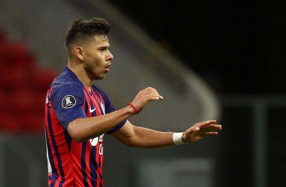 San Lorenzo: se filtró la agresiva patada de Ángel Romero que lesionó a Andrés Herrera