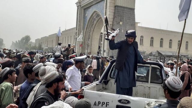 Los Talibanes tomaron Kabul.