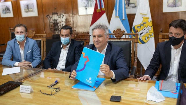 El intendente Martín Llaryora dio a conocer los detalles durante una charla por videoconferencia con Pablo Javkin. (@martinllaryora)