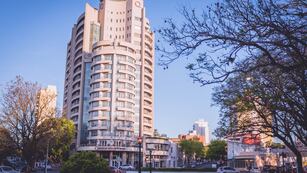 Hotel  Maran Suite, en pleno Parque Urquiza.