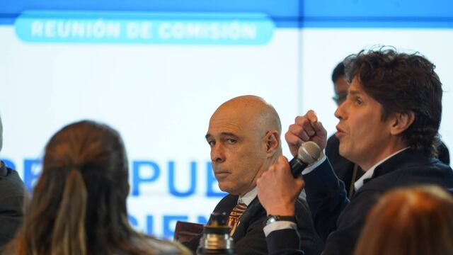 El senador Martín Lousteau (UCR) reclamó la presencia de funcionarios por el paquete fiscal (Foto: Clarín)