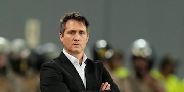Guillermo Barros Schelotto fue destituido de la selección paraguaya.