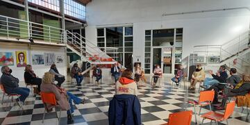 Reunión sobre tecnicaturas en turismo