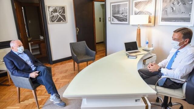 El gobernador Rodolfo Suarez se reunió este miércoles con el flamante presidente de la Federación Económica de Mendoza (FEM), Alfredo Cecchi.