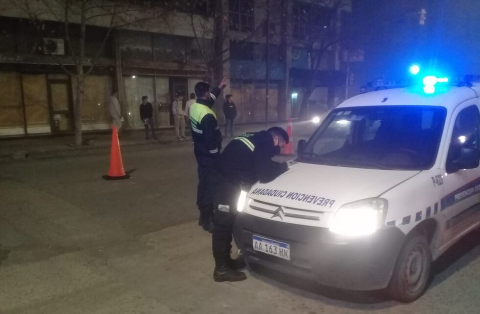 Siete fiestas clandestinas durante el fin de semana y 89 actas por circular fuera de horario