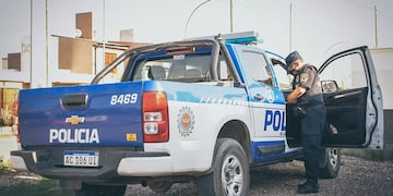Policía