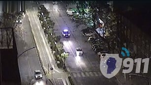 Dos hombres fueron detenidos tras huir de la Policía y embestir a un efectivo.