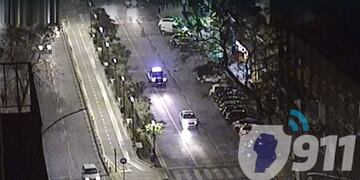 Dos hombres fueron detenidos tras huir de la Policía y embestir a un efectivo.