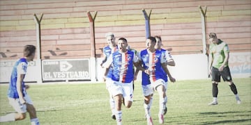 Rosario Puerto Belgrano superó 2 a 0 a Pacífico de Cabildo.