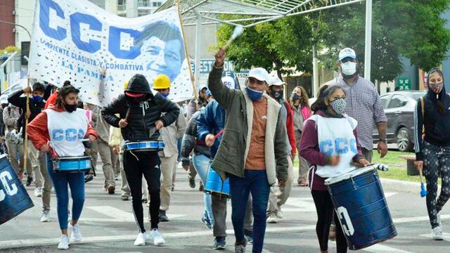 Protesta de organizaciones sociales por el centro de la ciudad (La Reforma)