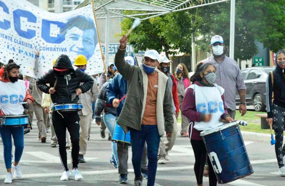 Organizaciones sociales marcharon por las calles de Santa Rosa