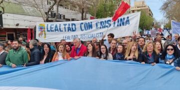 La movilización se desarrolló en las intersecciones de la Plaza 25.