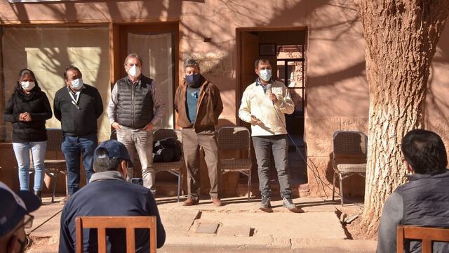 Con un sencillo acto, el frente Cambia Jujuy presentó a los vecinos de Susques sus candidatos a diputados y a vocal de la Comisión Municipal.