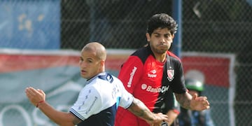 El mediocampista de 35 años vistió la casaca rojinegra en 2014.