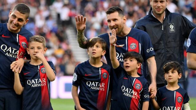 La "Pulga" llevó a toda su familia al partido con Clermont.