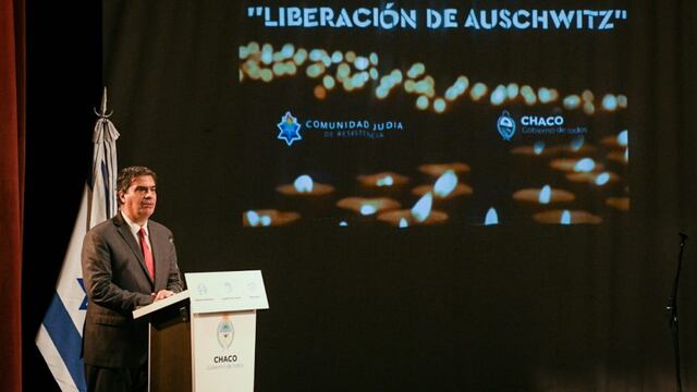 “Es muy importante la política de Estado para conmemorar un crimen que se llevó a seis millones de miembros de la comunidad judía” expresó Capitanich.