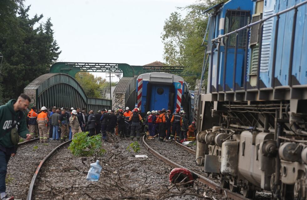 Choque de trenes en Palermo: así retiraron de las vías a la locomotora