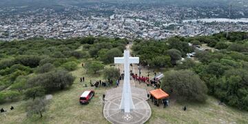 Cerro la Cruz, 90 años