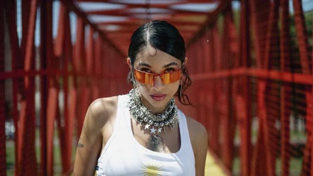 María Becerra estrenó,  junto a Ivy Queen, "Primer Aviso".