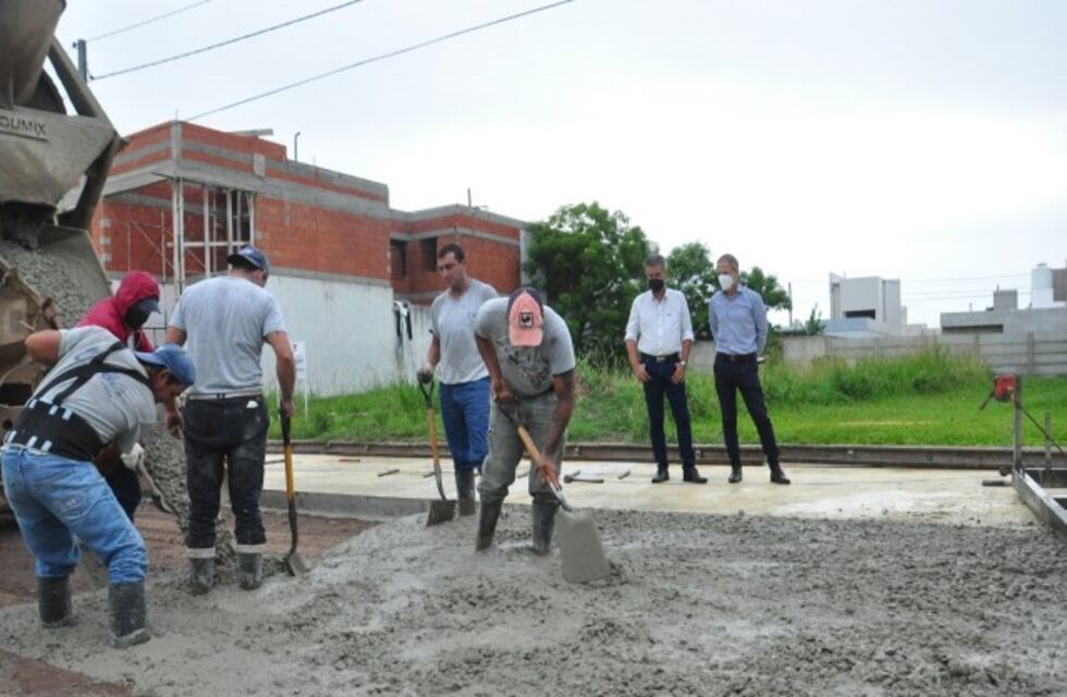 Avanzan con las obras de pavimentación en el barrio 20 de junio