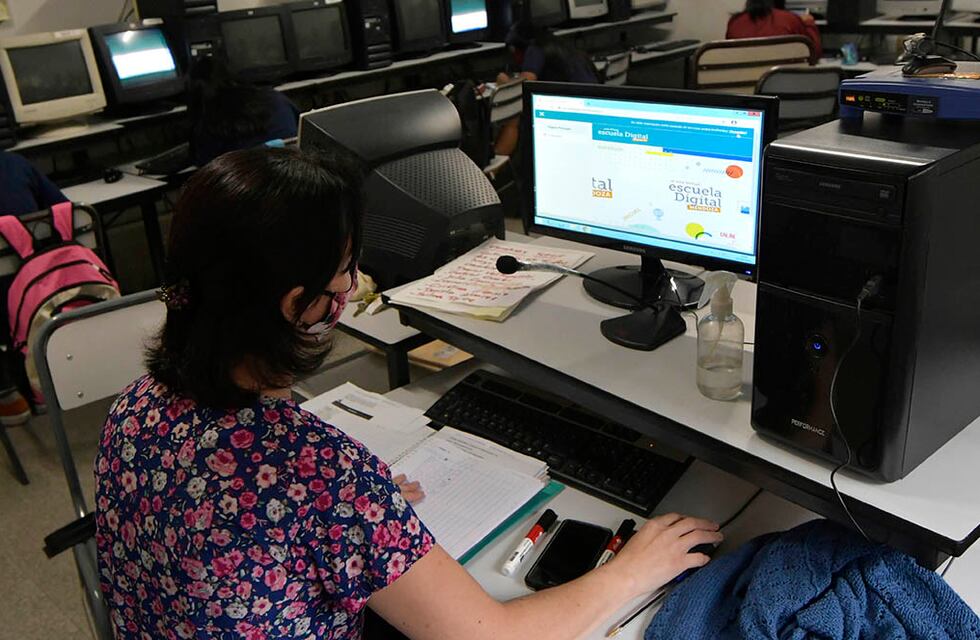Comenzó a funcionar el primer punto wifi en el distrito de Real del Padre