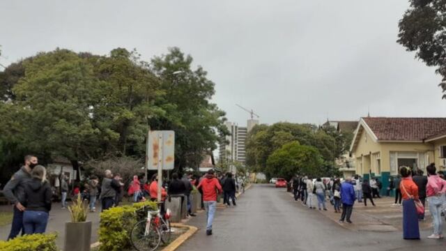 Continuarán vacunando contra el COVID-19 a mayores de 40 sin comorbilidades.