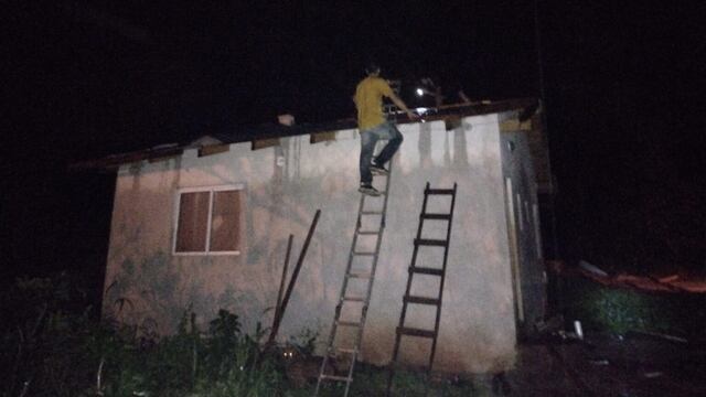 Temporal en Eldorado causó daños en una vivienda del barrio Jossi.