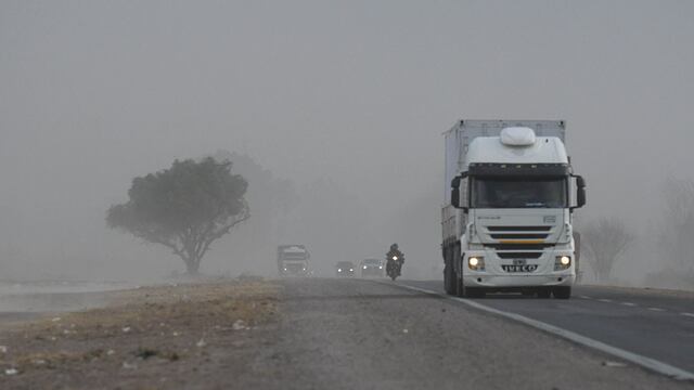 De acuerdo al pronóstico, esta tarde podría volver a bajar el viento Zonda al llano en Mendoza.