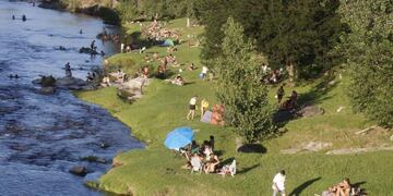 Miles de turistas se acercaron a los diferentes valles y localidades de la provincia.