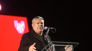 Chiqui Tapia estuvo en la inauguración de una ciudad deportiva en La Agustina. (Foto: Javier Ferreyra)