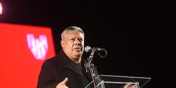 Chiqui Tapia estuvo en la inauguración de una ciudad deportiva en La Agustina. (Foto: Javier Ferreyra)
