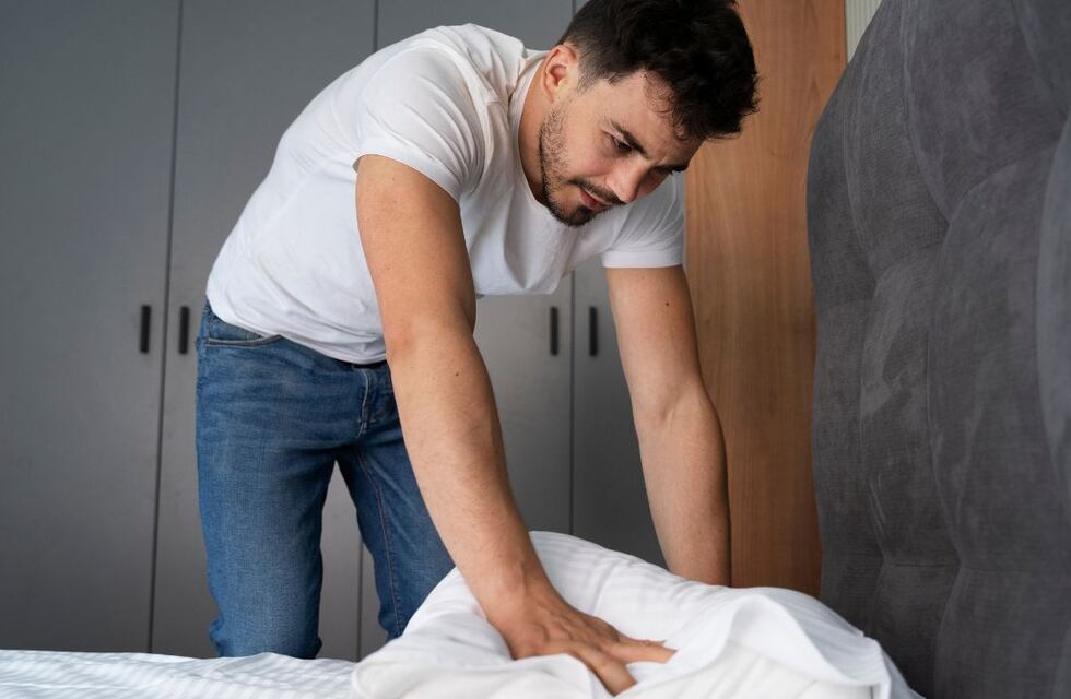 Qué significado tiene no hacer la cama al levantarse, según la psicología