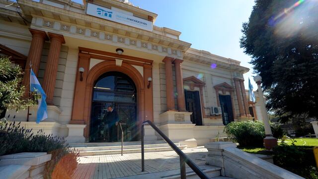 Se llevó a cabo la audiencia pública para tratar el aumento de la tarifa de agua. Aysam pidió que sea del 50%. Gentileza Gobierno de Mendozaza